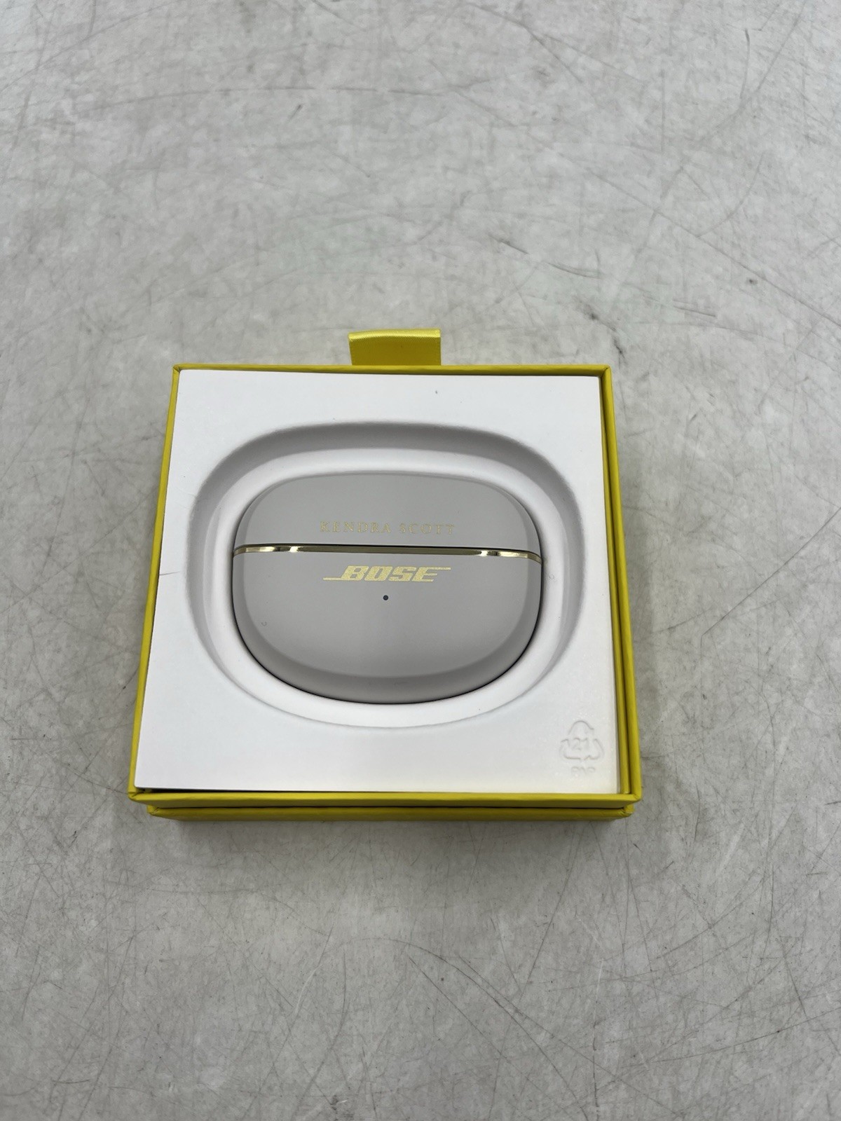 Bose x Kendra Scott Ultra Open Earbuds Mother of Pearl