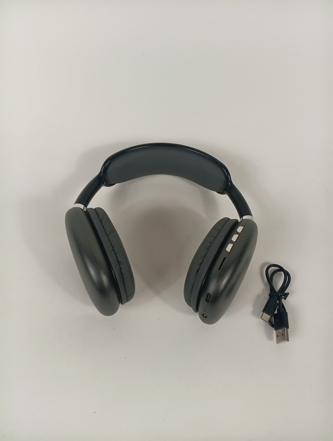 P9 Wireless Bluetooth Noise Cancelling Headphones W/Microphone – Black