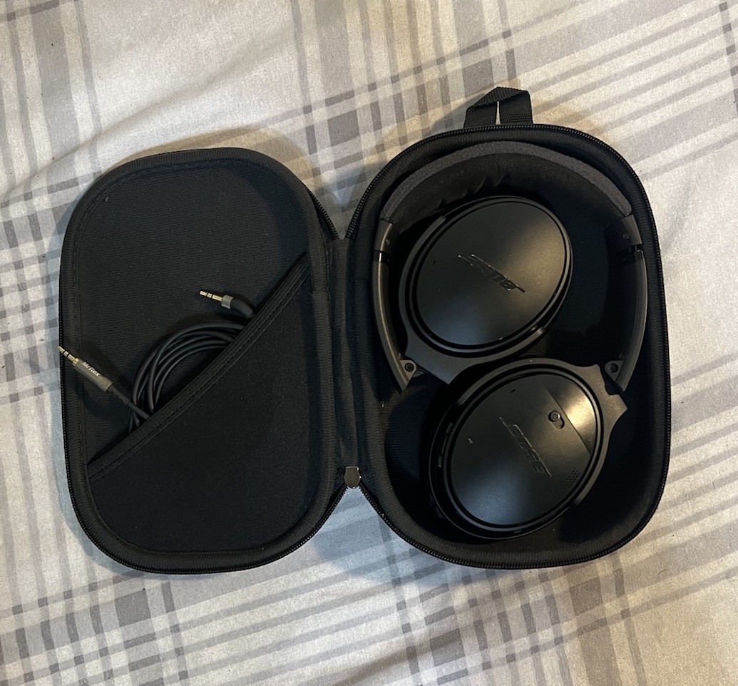 Bose QuietComfort 35 II Wireless Noise Cancelling Headphones Black 789564-0010