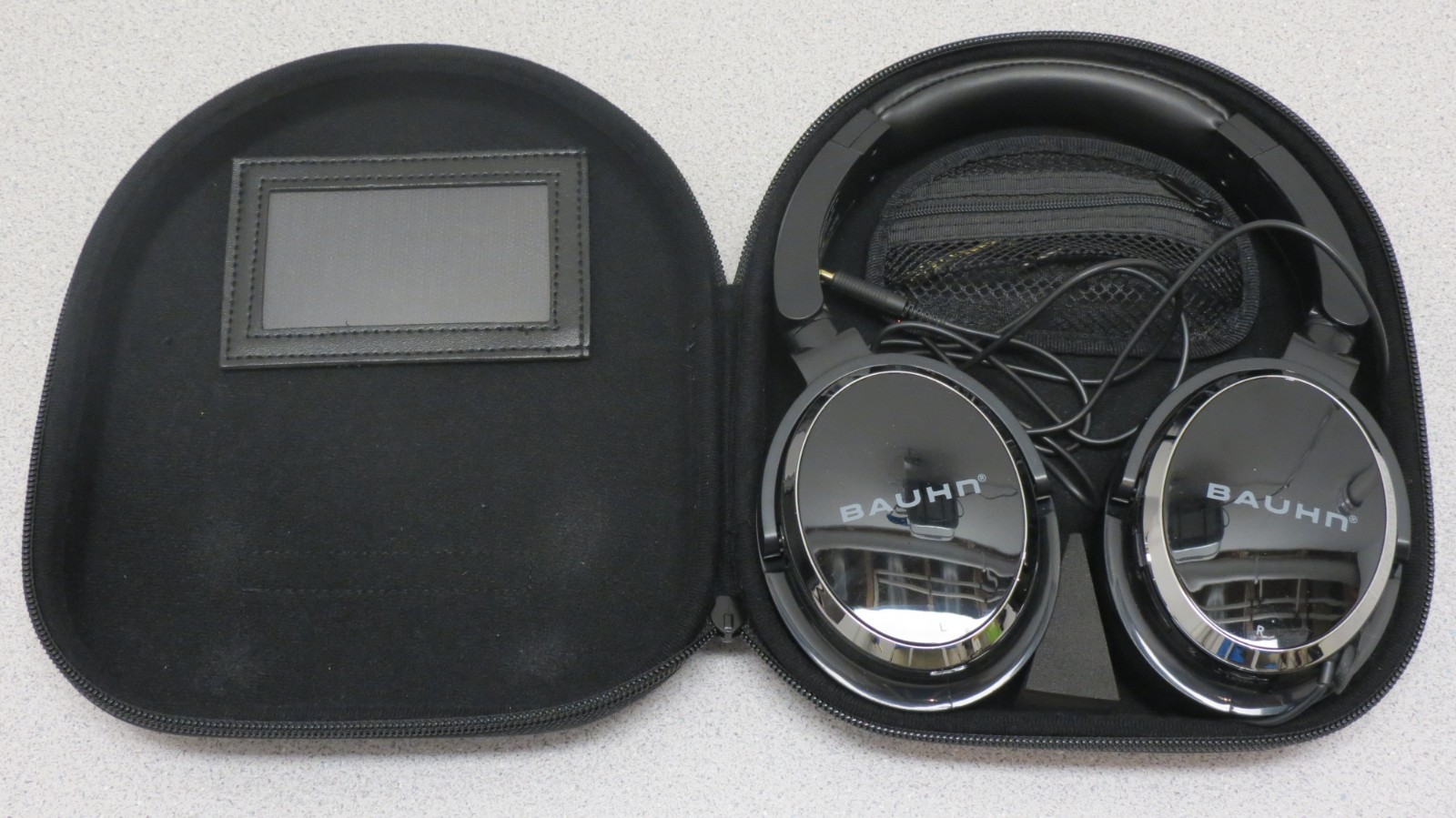 Bauhn Noise-Cancelling Headphones AHP-1192 85% reduction battery Travel Case