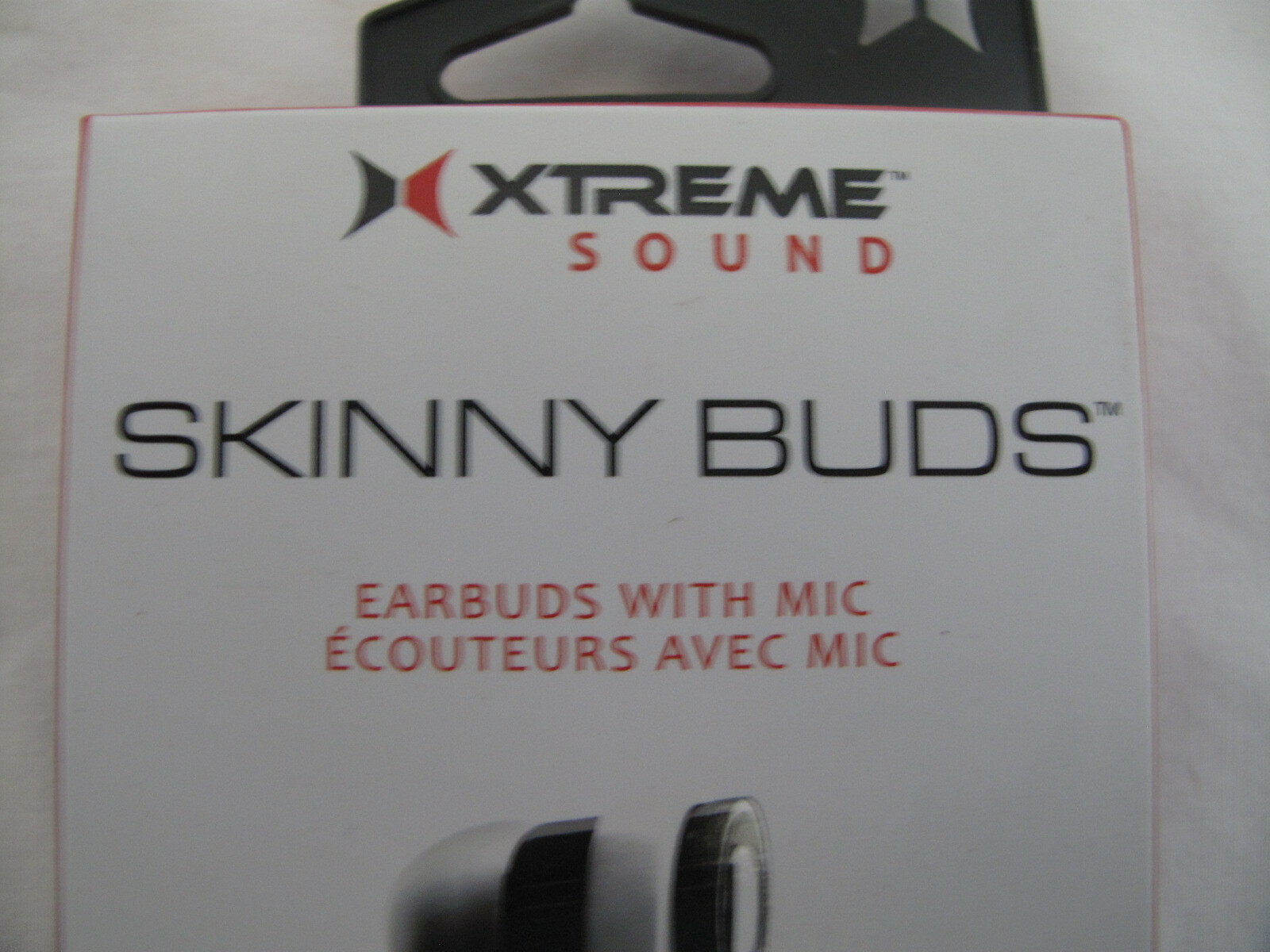 (1) NEW Xtreme Sound “Skinny Buds” Earbuds with Mic 3.5mm Tangle Free – WHITE