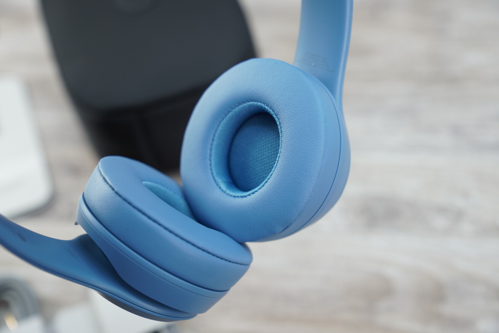 Beats Solo 4 Bluetooth Wireless On-Ear Headphones – Slate Blue