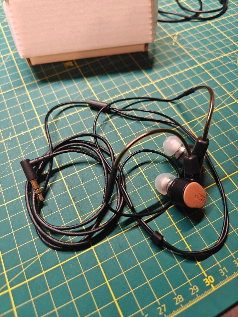 TAGO STUDIO T3-02 In-Ear Headphones IEM with 4.4mm Balanced Cable