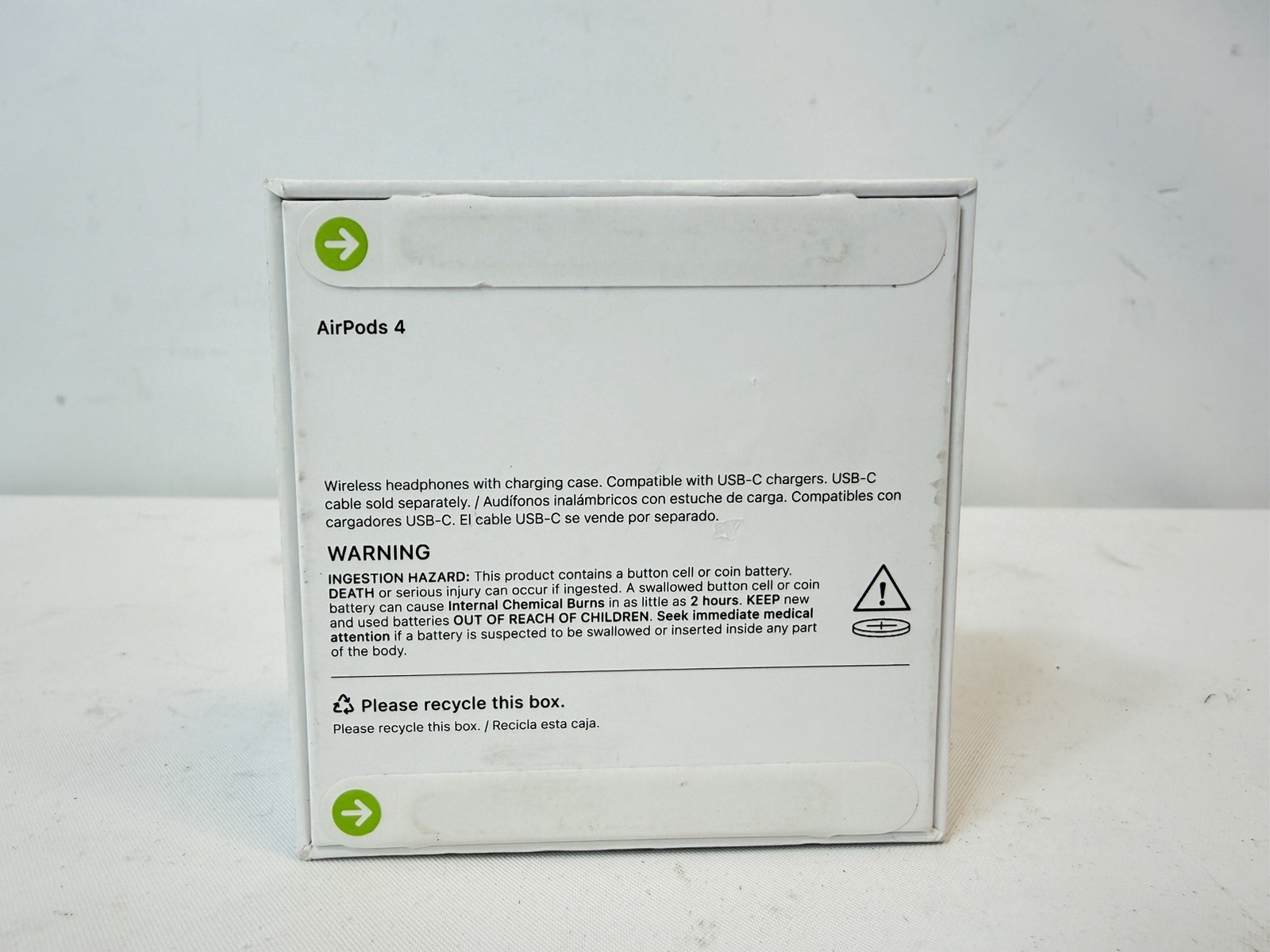 NEW Apple MXP63LL/A AirPods 4 White In Ear Headphones Model A3050 A3053 A3058
