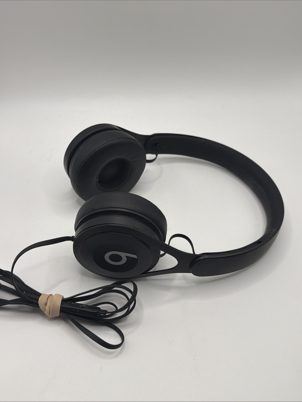 Beats EP Wired On-Ear Headphones Black With 3.5mm Jack & Adjustable Headband