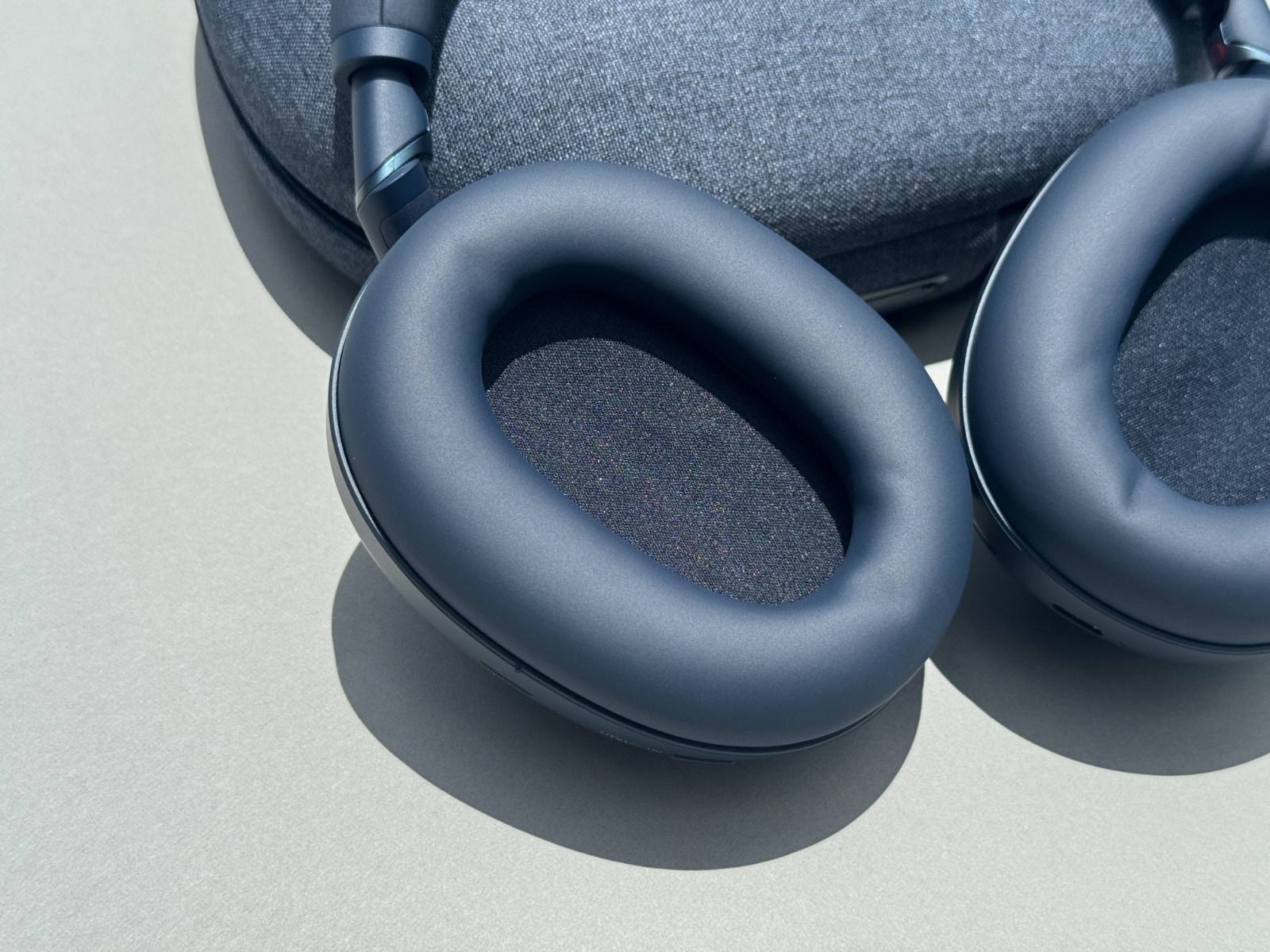 Sony WH-1000XM6 Wireless Noise Canceling Headphones with case – Blue #OB*