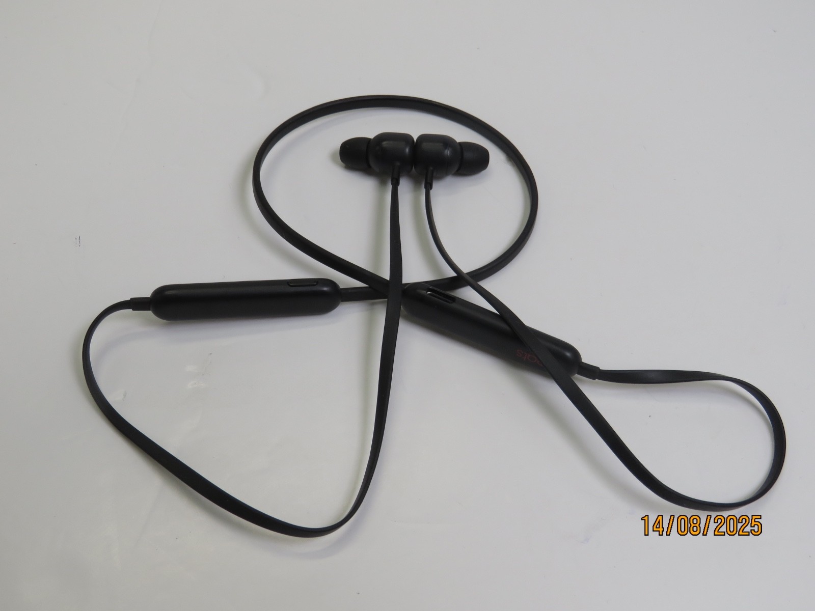 Beats by Dr. Dre Flex Wireless In-Ear Headphones – Black [DX52]
