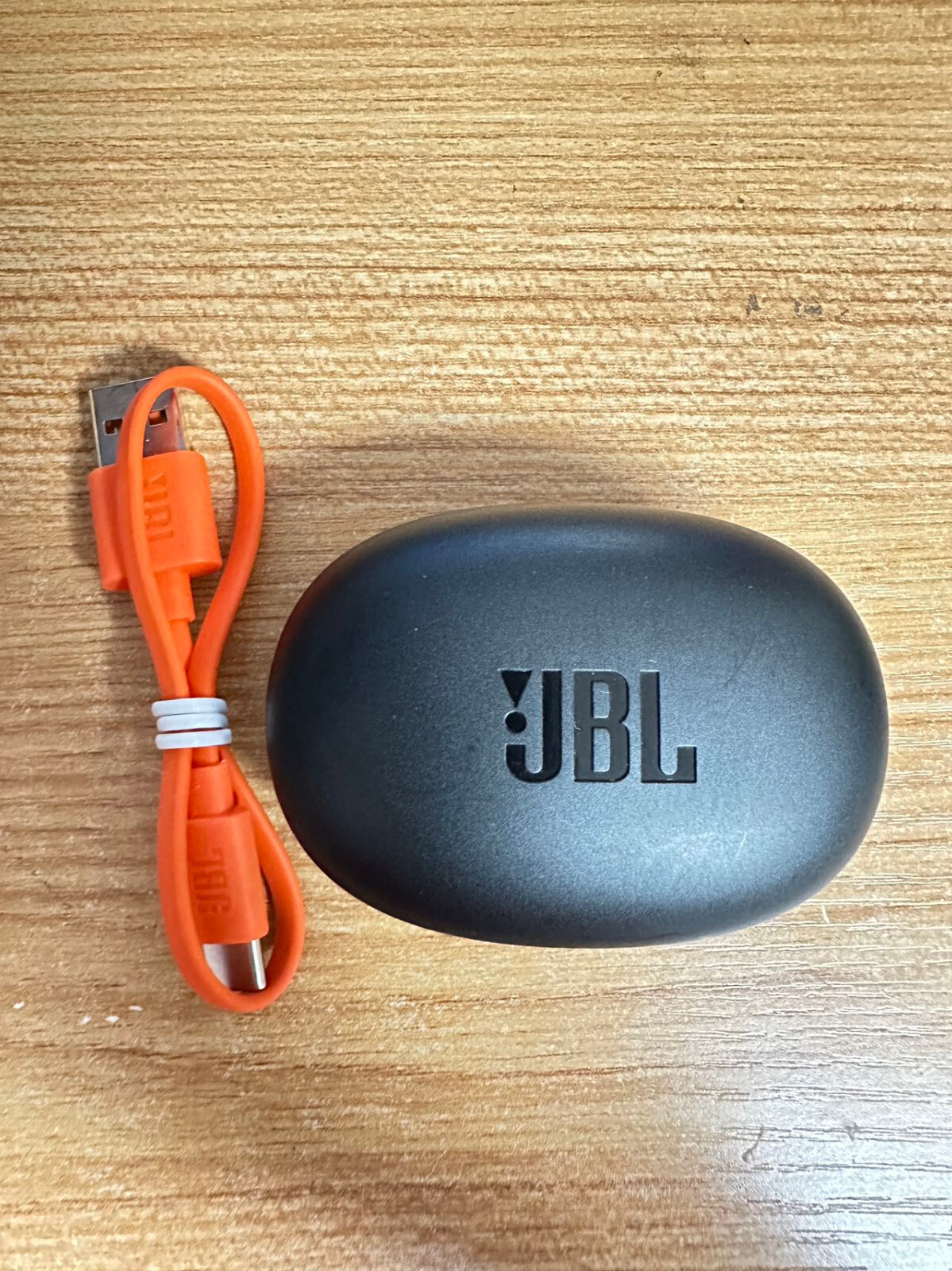 JBL Free 2 TWS Black Headphone with charge case and cable