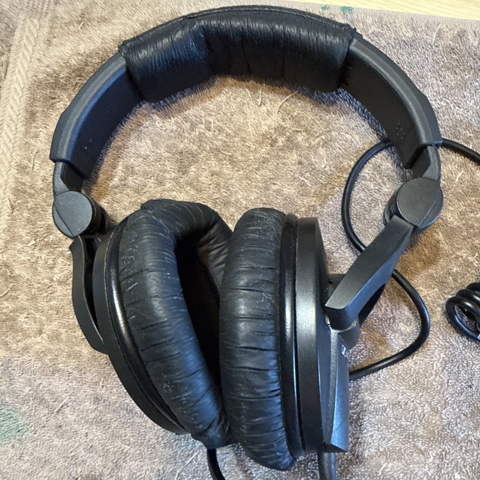 Sennheiser HD 280 Pro Studio Headphones 64 Ohm TESTED WORKS Sounds Great