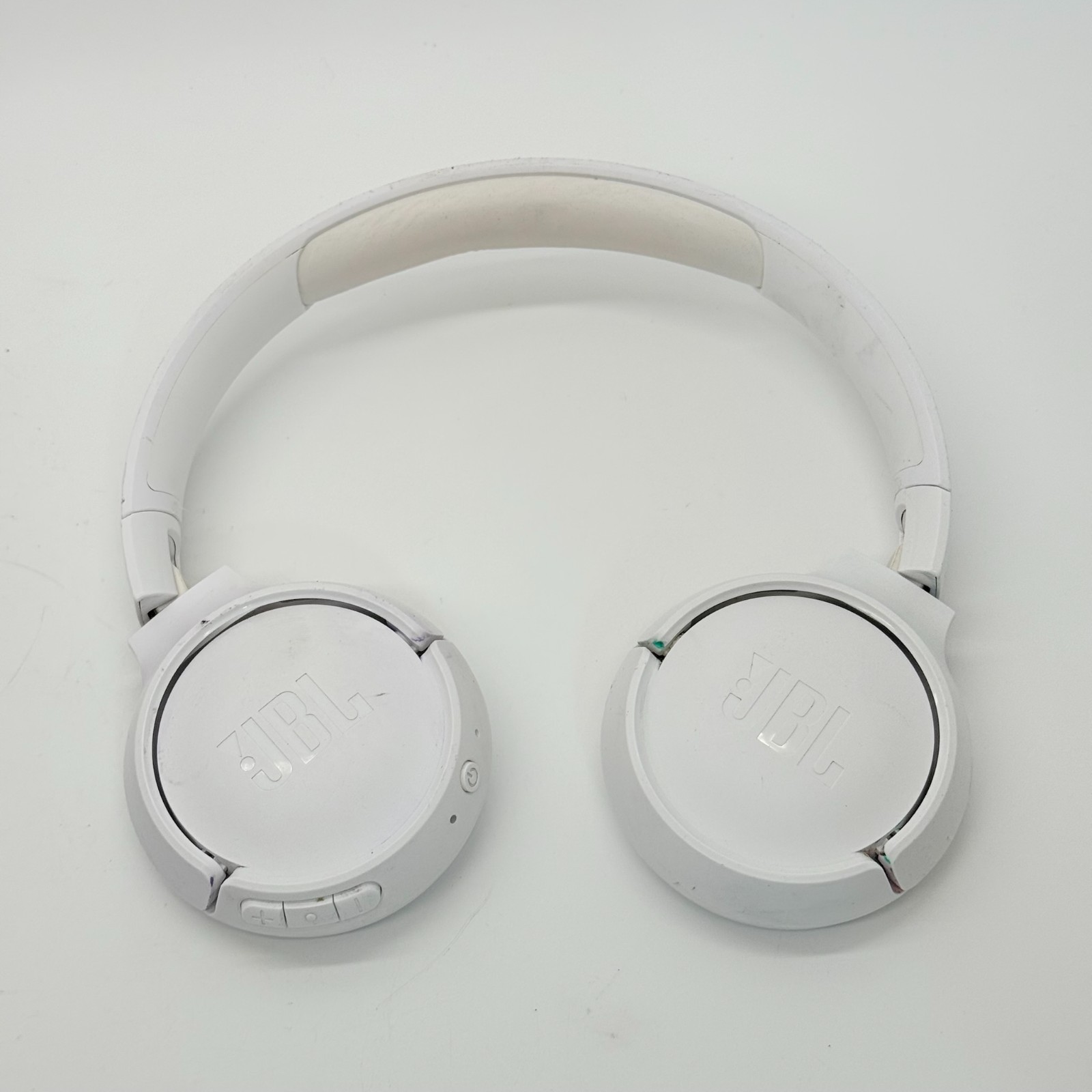 JBL tune 520bt Wireless Over-Ear Bluetooth Headphones White