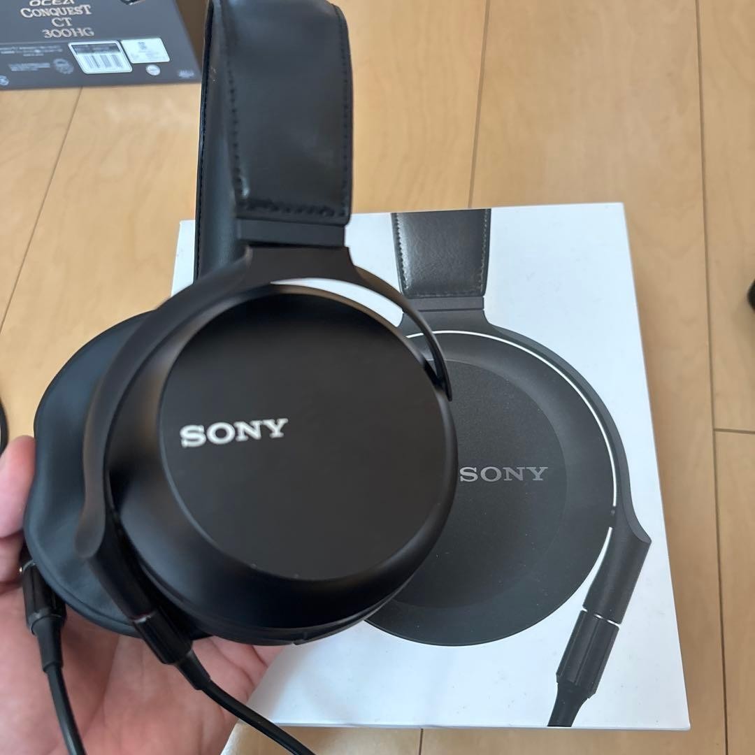 SONY MDR-Z7M2 Hi-Res Stereo Headphones 70mm 4.4mm Balanced Black from Japan New