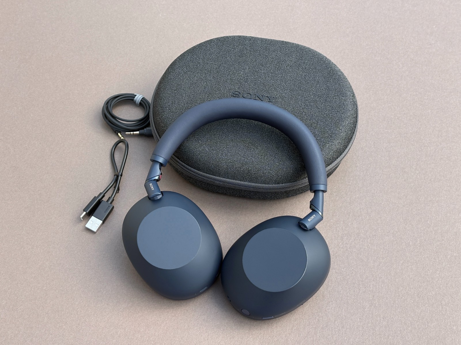 Sony WH-1000XM6 Wireless Noise Canceling Headphones COMPATIBLE CASE – Blue #E