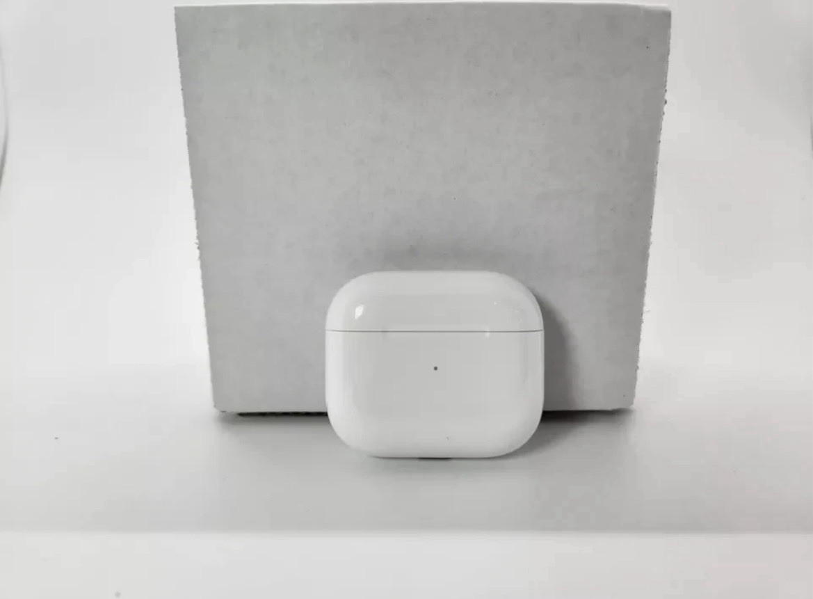 Apple AirPods Bluetooth Wireless In-Ear Earbuds Built-In Mic Charging Case
