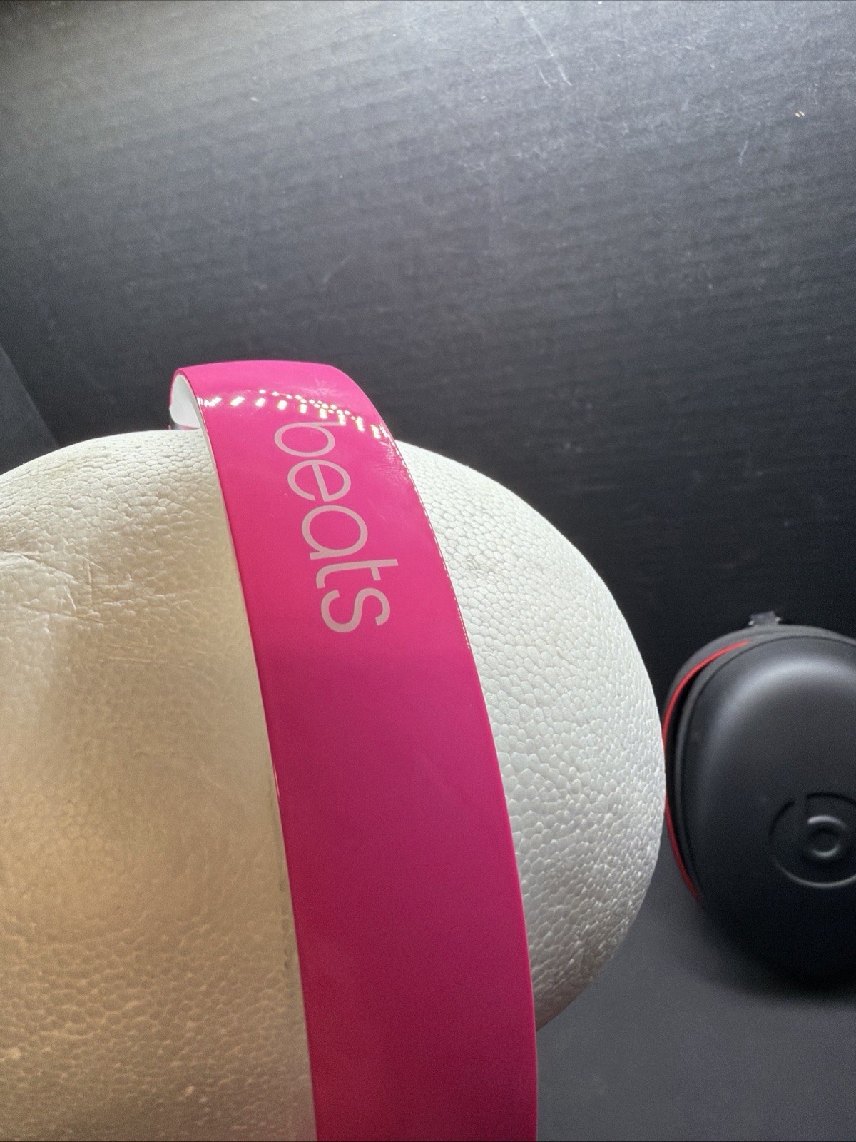 Apple Inc.Limited Edition Hot Pink Beats Studio By Dr.Dre