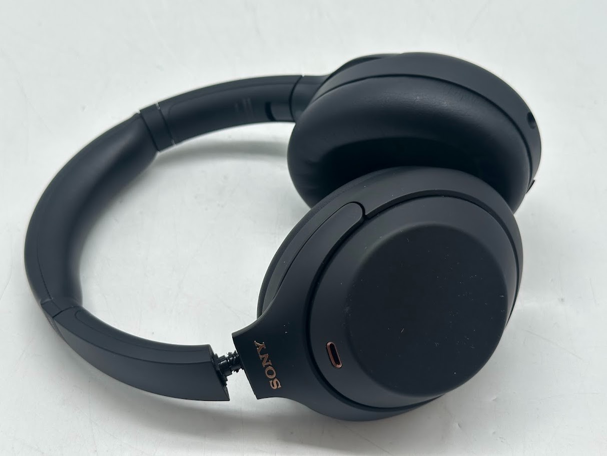 Sony WH-1000XM4 Wireless Headset – Black – READ