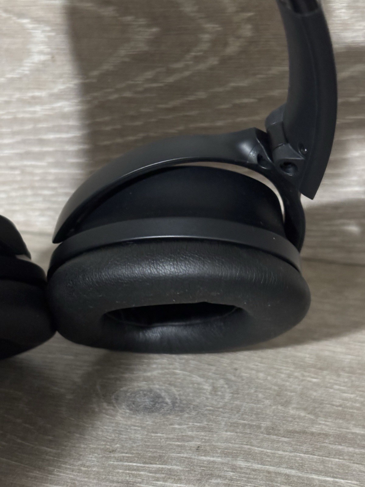 Bose QuietComfort 45 437310 Noise Canceling Bluetooth Black Headphones/Soft Case