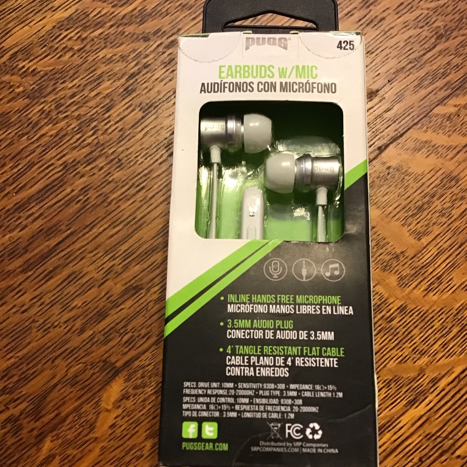 Pugs 425 In-Ear Earbuds White Silver, Built-in Mic, Tangle Resistant, 3.5mm Jack