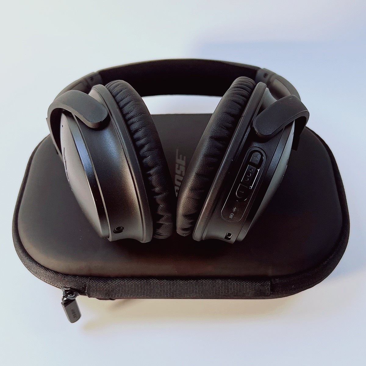 Bose QuietComfort QC 35 I Noise Cancelling Bluetooth Headphones QC35 i Black