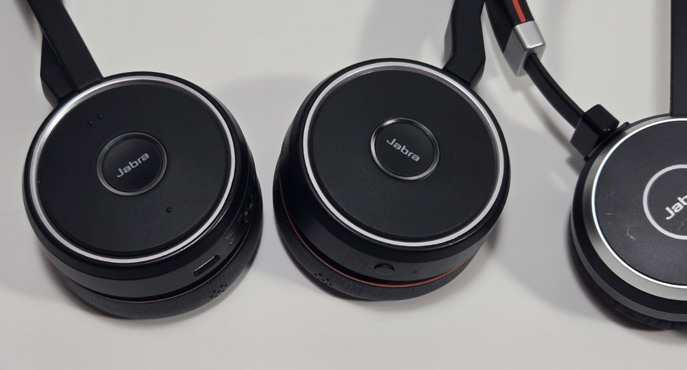 Lot of 3 Jabra Headsets Models: HSC040W / HSC017 / HSC016 – **All Working Good**