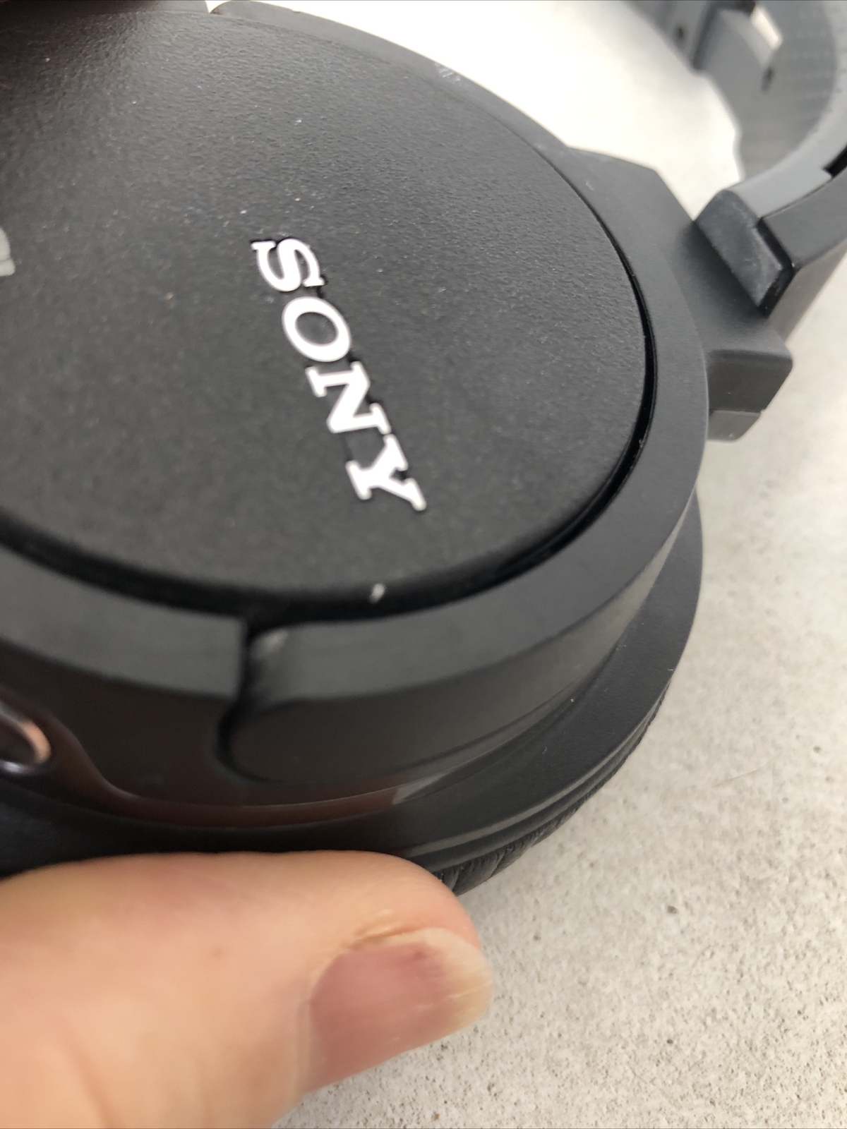 Sony MDR-ZX770BT Wireless Headphones Bluteooth Headset Over The Ear J41