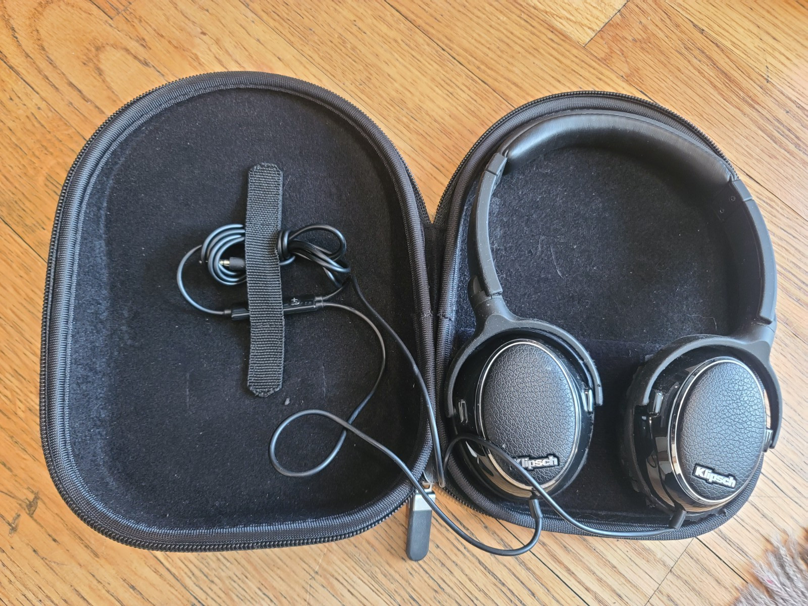 Vintage Klipsch On-Ear Headphones Reference One