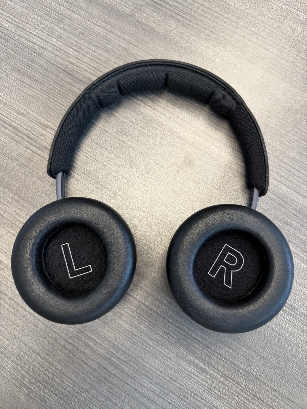 Bang & Olufsen Beoplay H9 (3rd Gen)