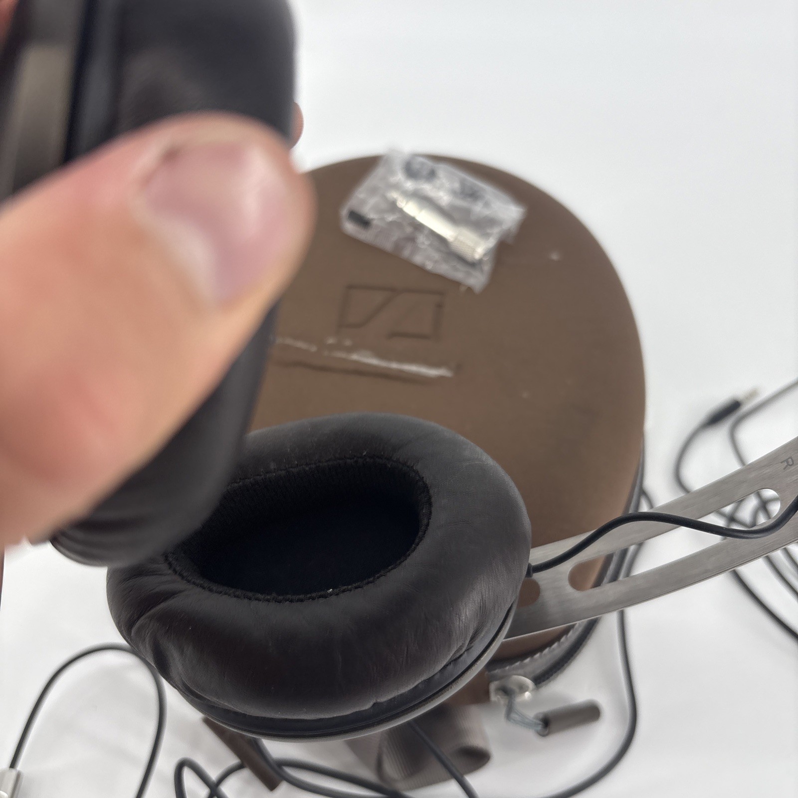 Sennheiser Momentum Original 1st Edition – Brown. Sounds Great! Fast Shipping!