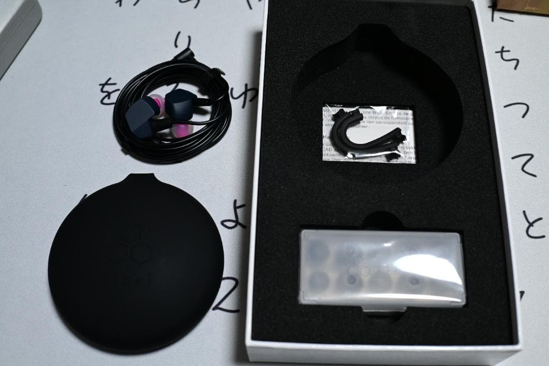 Final Audio A4000 In-Ear Earphones Earbuds Headphones w/ Box Used Japan