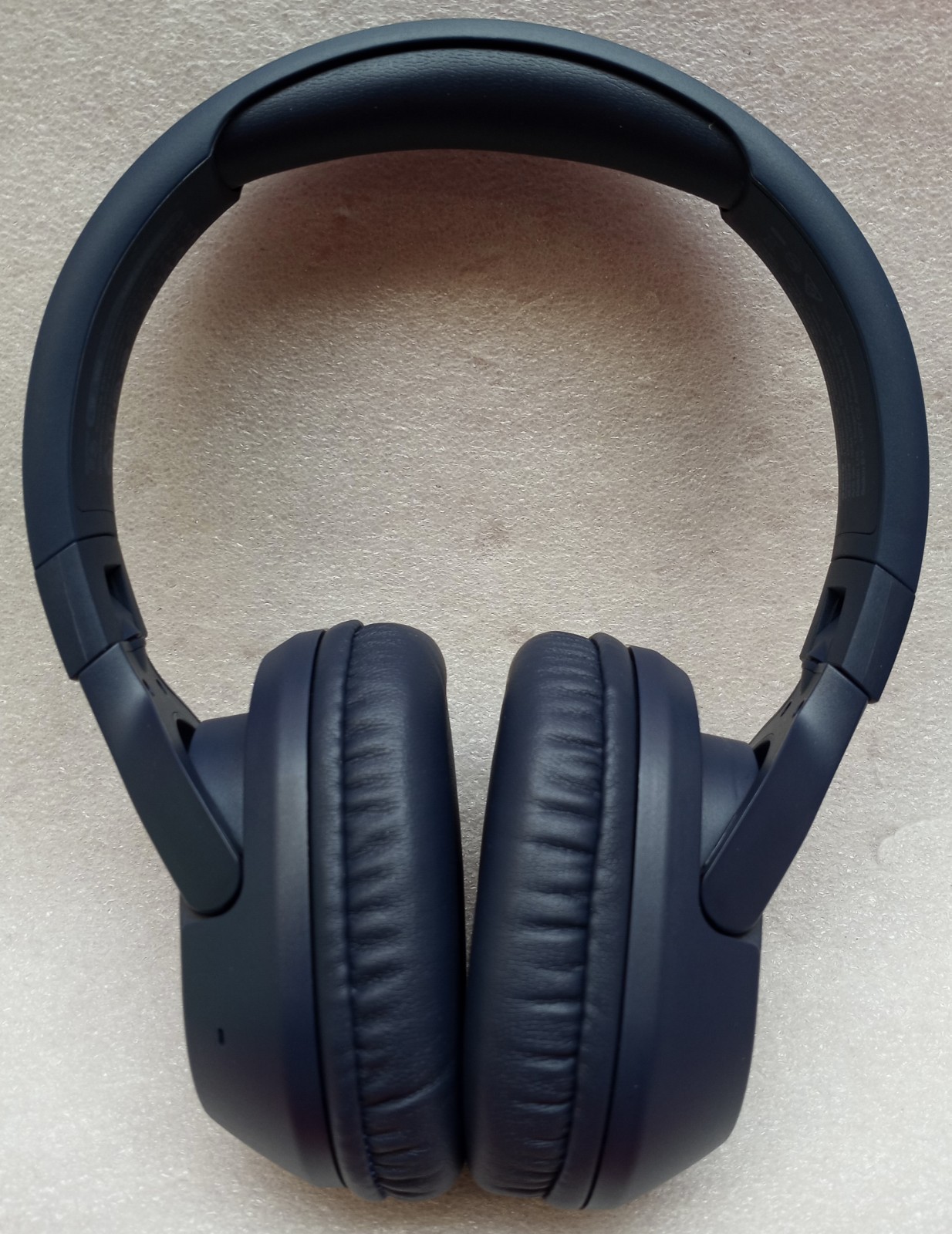 Belkin SoundForm Surround Over-Ear Sound Isolating True Wireless Headphones