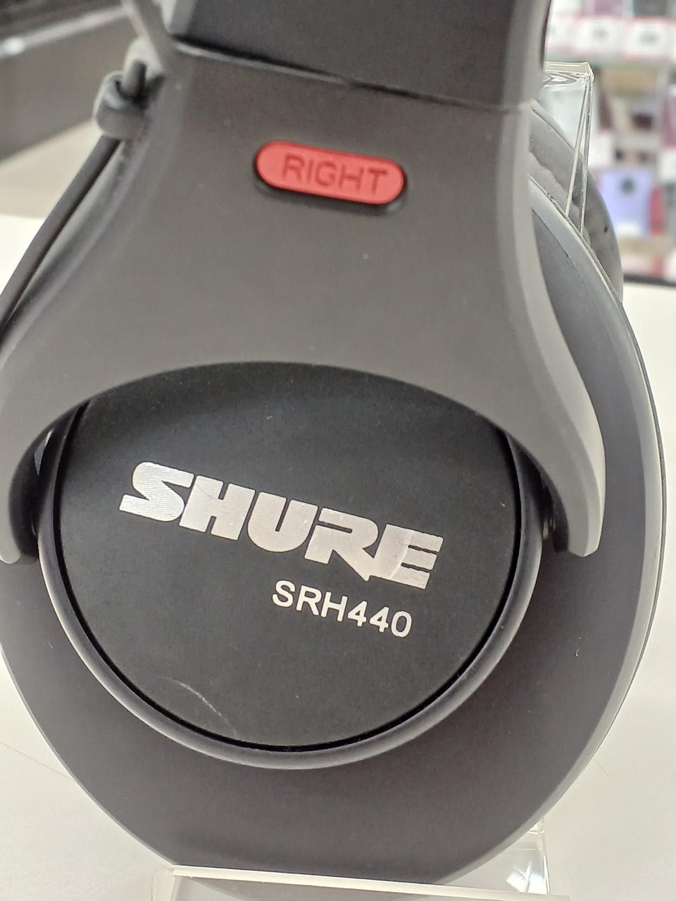 SHURE SRH440 Closed-Back Professional Studio Monitor Wired Headphones Used