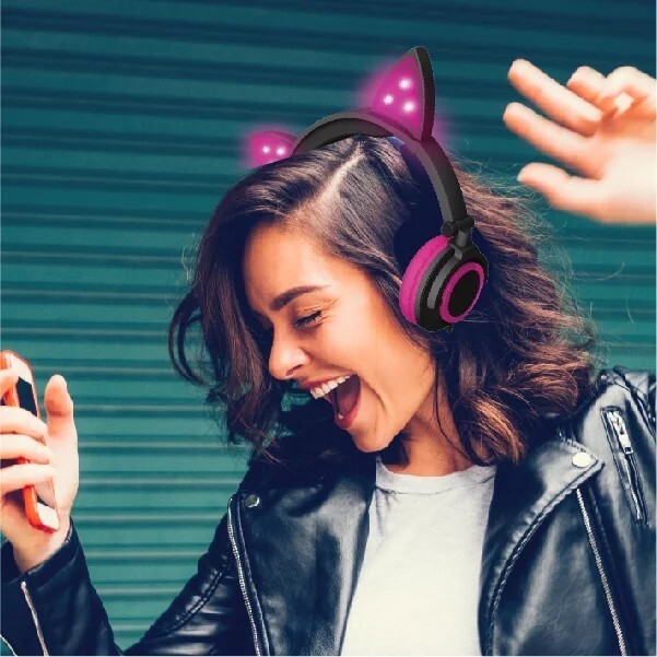 Headphones LED Light Up Music Listening Fun Blue Cat Ear
