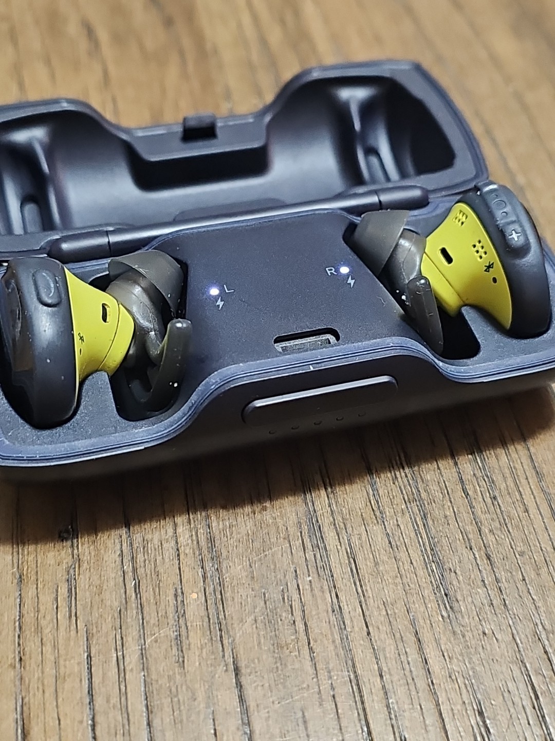 BOSE SoundSport Free Truly Wireless Sport Headphones – Midnight Blue/Citron