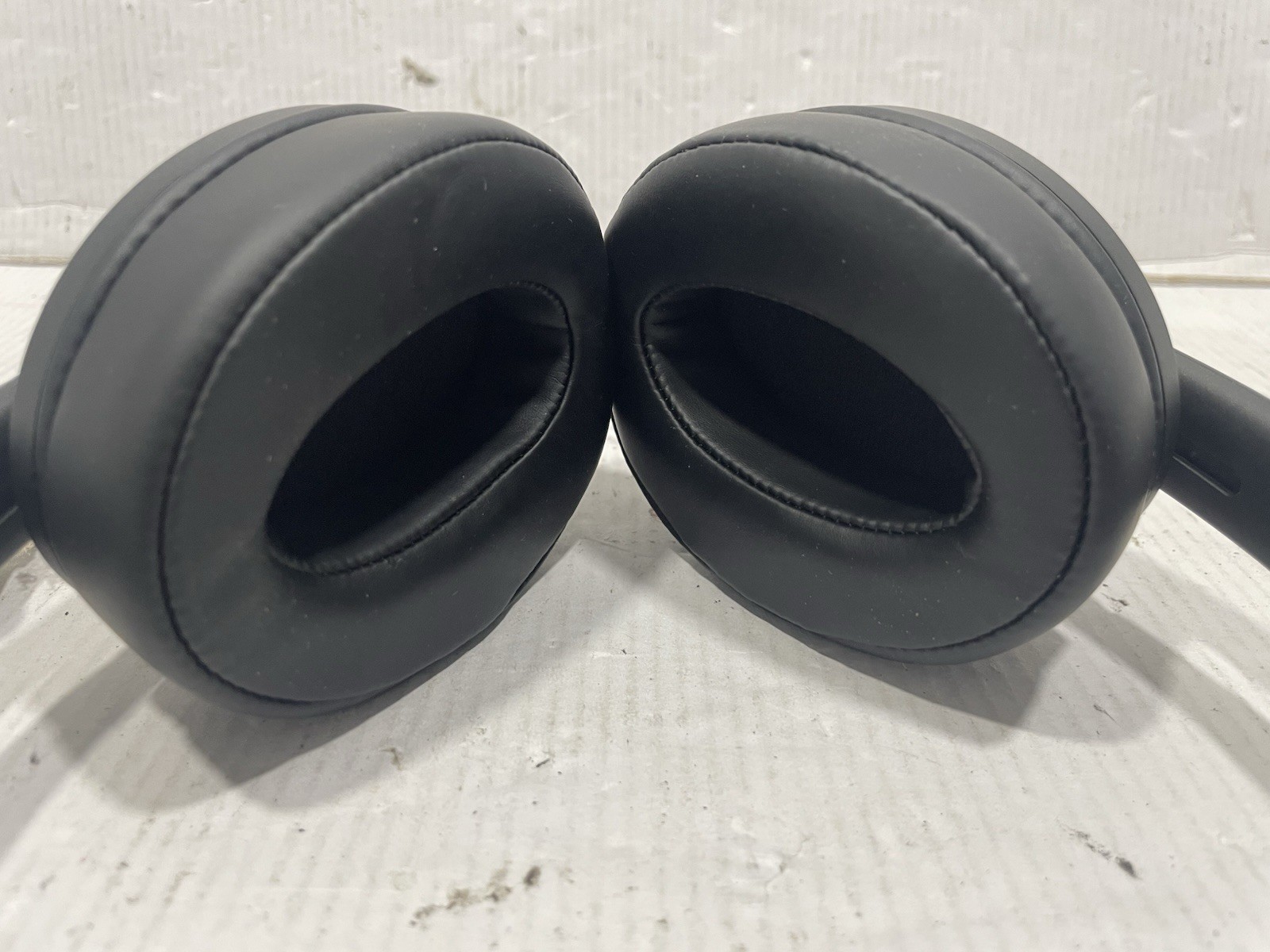 Sennheiser HD 300 Closed Back FOLDABLE Around Ear Headphone ~Tested~Smoke Free~
