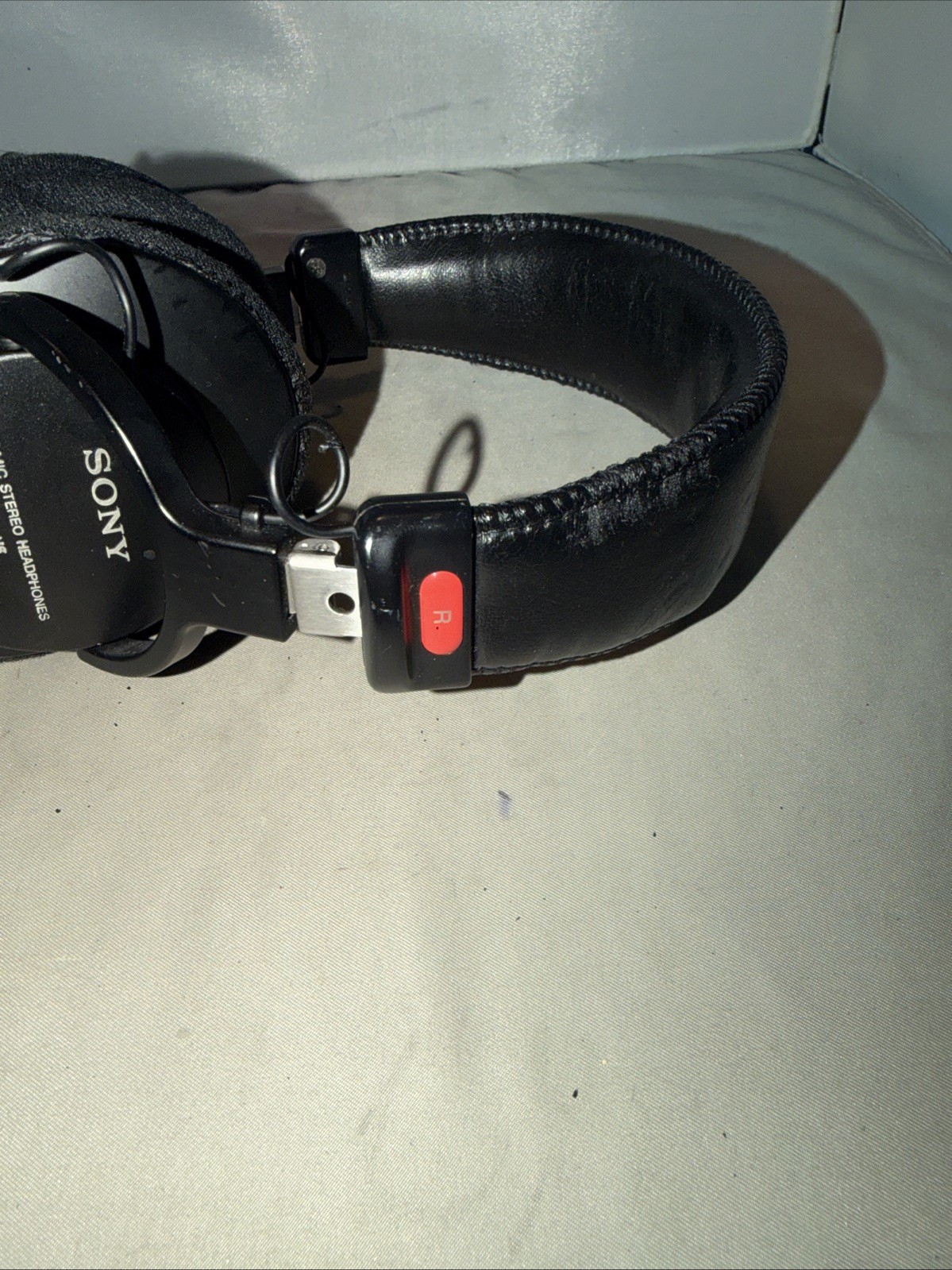 Sony MDR-V6 Over the Ear Headphones, Adjustable Head Band, Needs Ear Pads