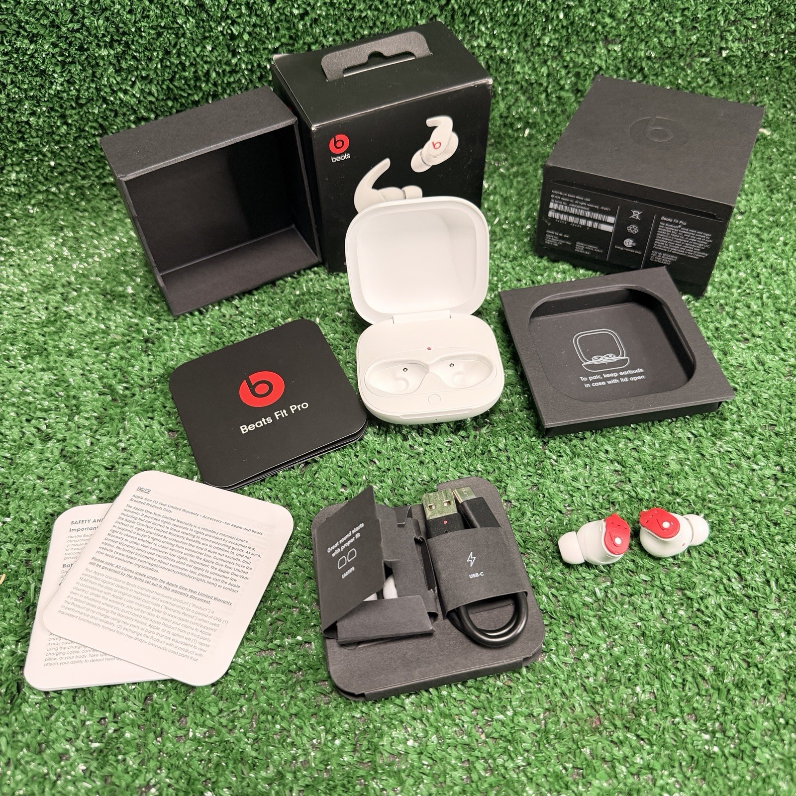 Beats Fit Pro True Wireless Earbuds White/Red A2577, Working, MISSING WINGTIPS.