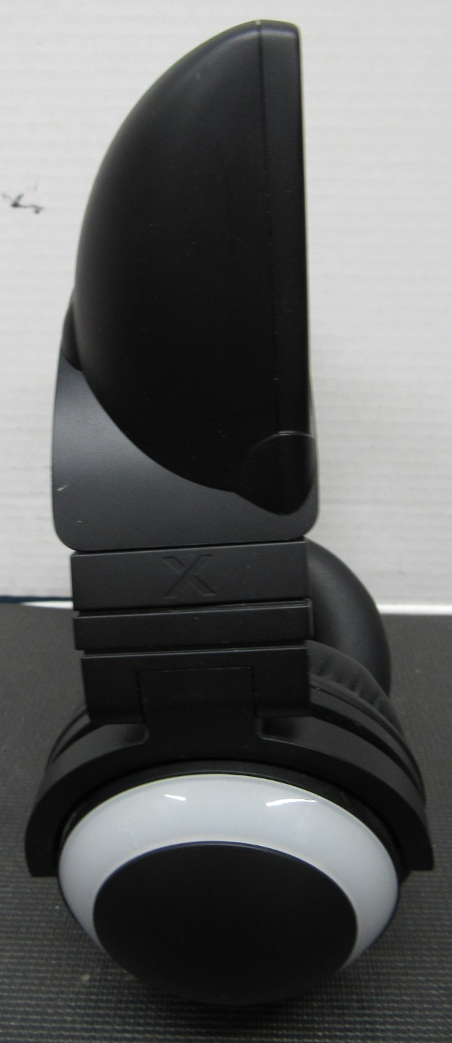 Brookstone Wireless Cat Ear Headphones AR102A4BKA Bluetooth w/ Case – No Cable