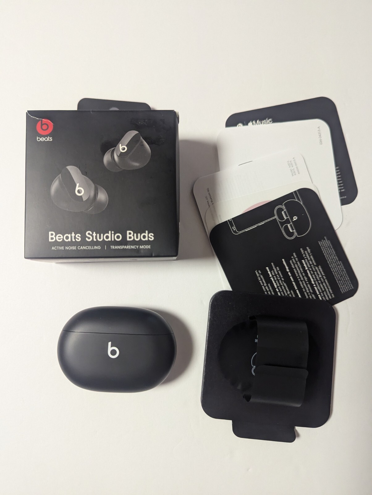 Beats by Dr. Dre Studio Buds – Black