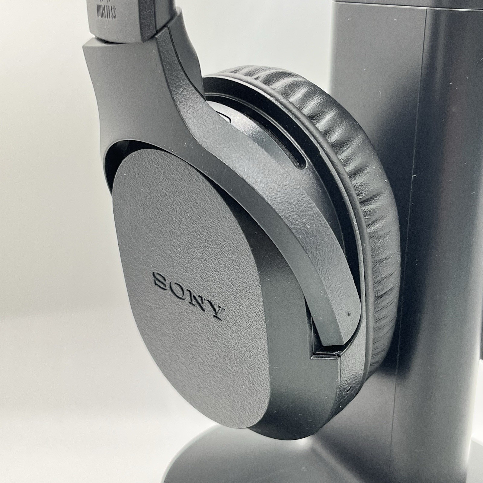 Sony WH-RF400 Wireless Home Theater Headphone System for TV – Black in Open Box