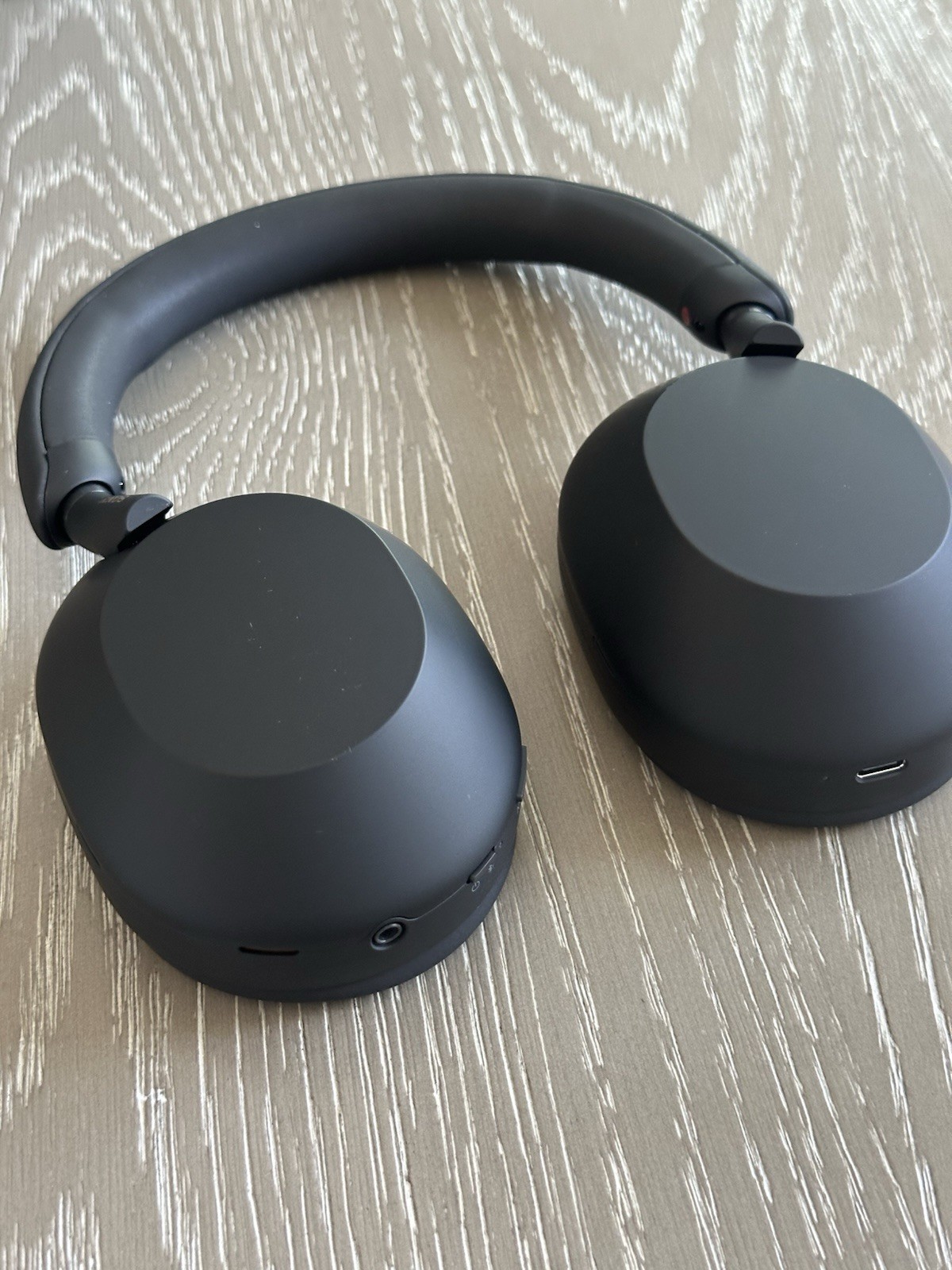Sony WH-1000XM5 Wireless Noise Canceling Over the Ear Headphones Black Open Box
