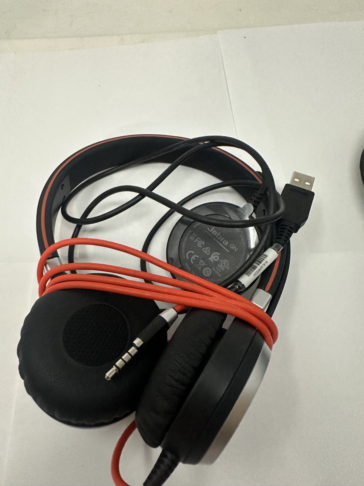 Jabra Evolve 40 Stereo Headset Black ENC010 USB 3.5mm Skype PC Mac Boom Mic Case