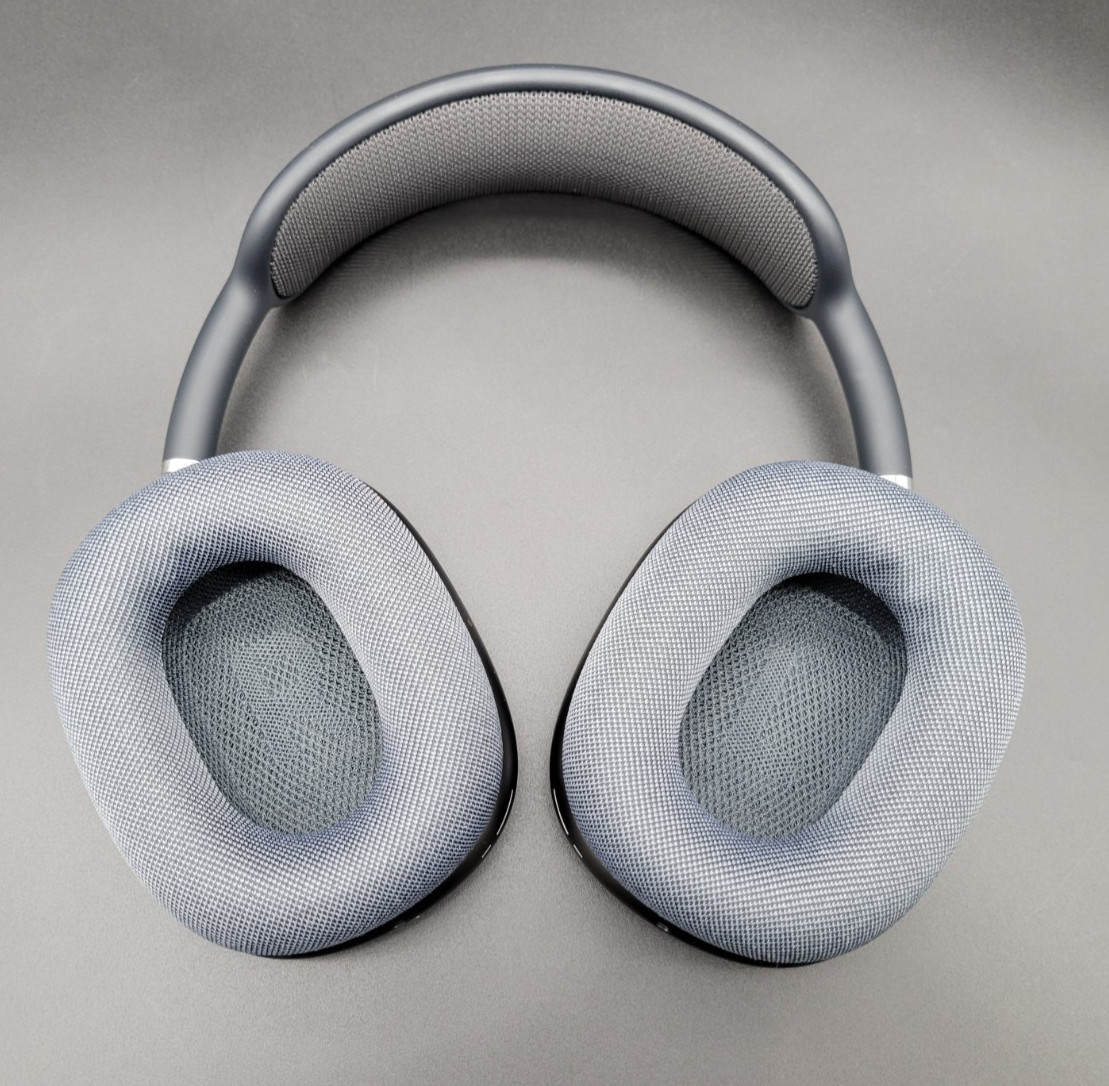 Apple AirPods Max Over-Ear Wireless Headphones – Space Gray/A2096
