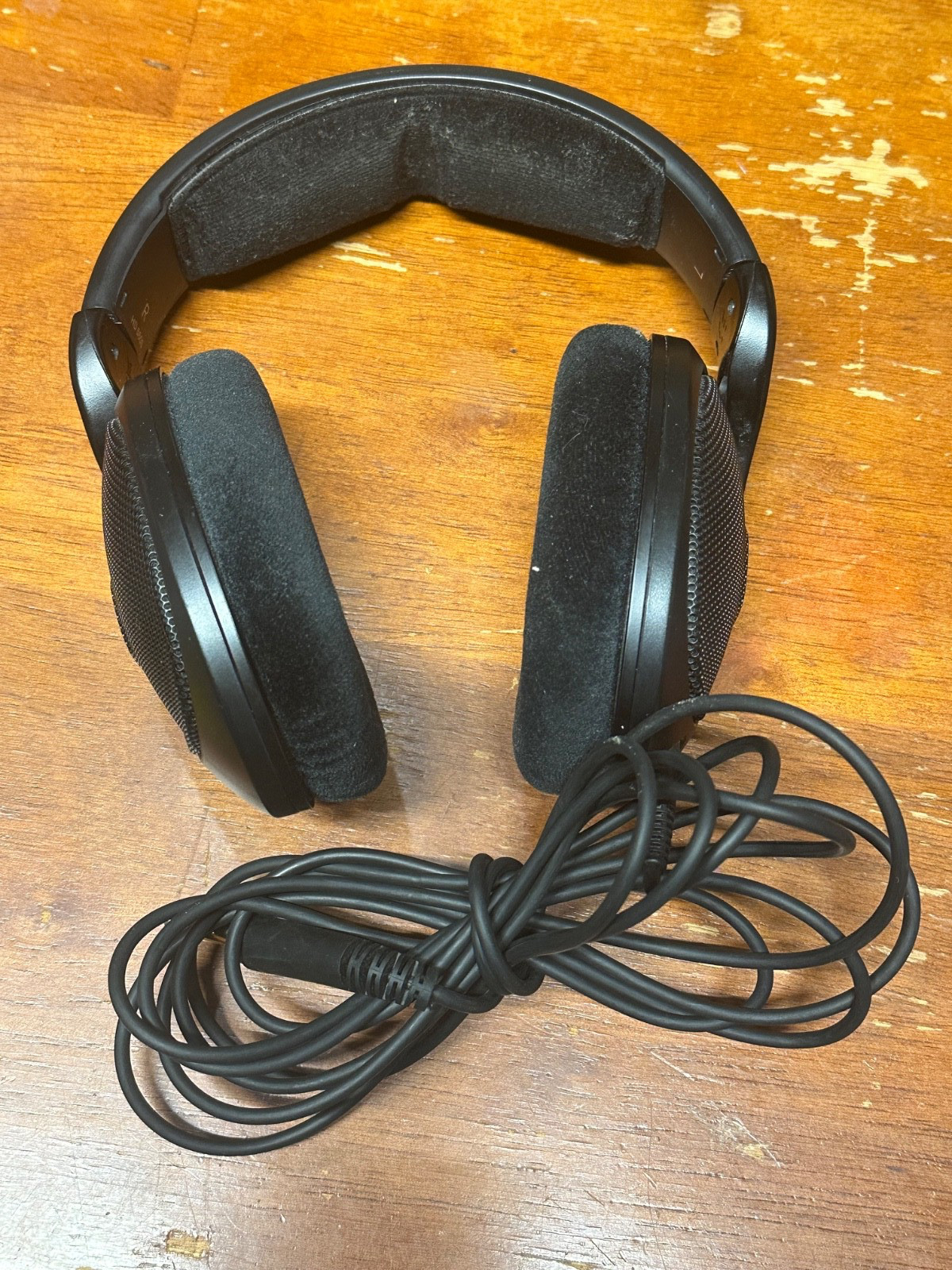 SENNHEISER HD 560S OVER-EAR WIRED HEADPHONES