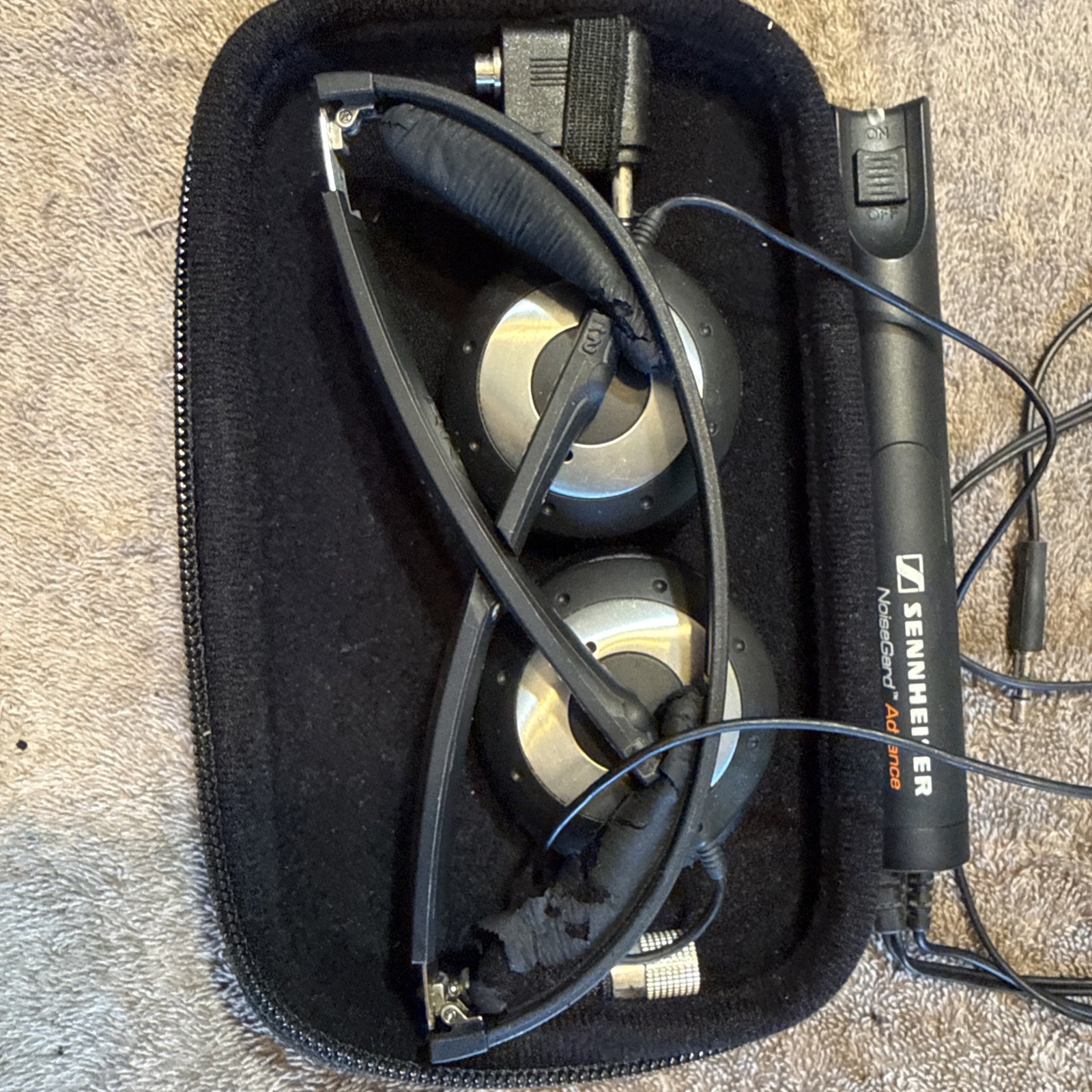Sennheiser PXC250 Noise Gard Wired Travel Headset Color: Black