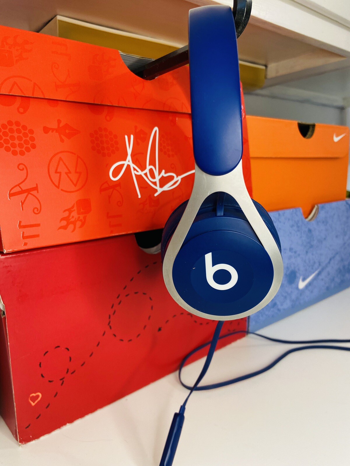 Beats By Dr. Dre ML9D2LLA Headphones – Blue