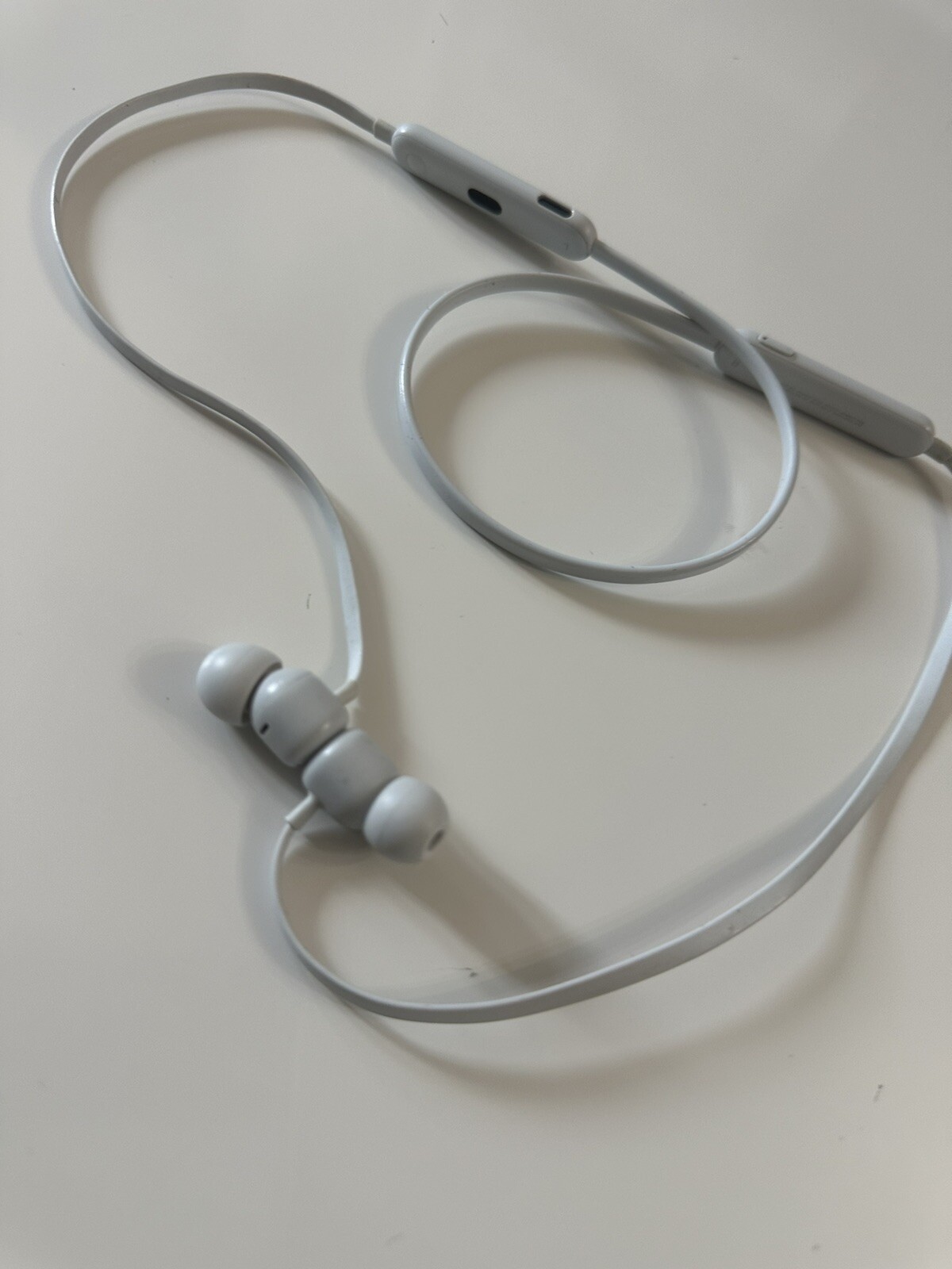Beats by Dr. Dre Flex Wireless In-Ear Headphones – Smoke Gray