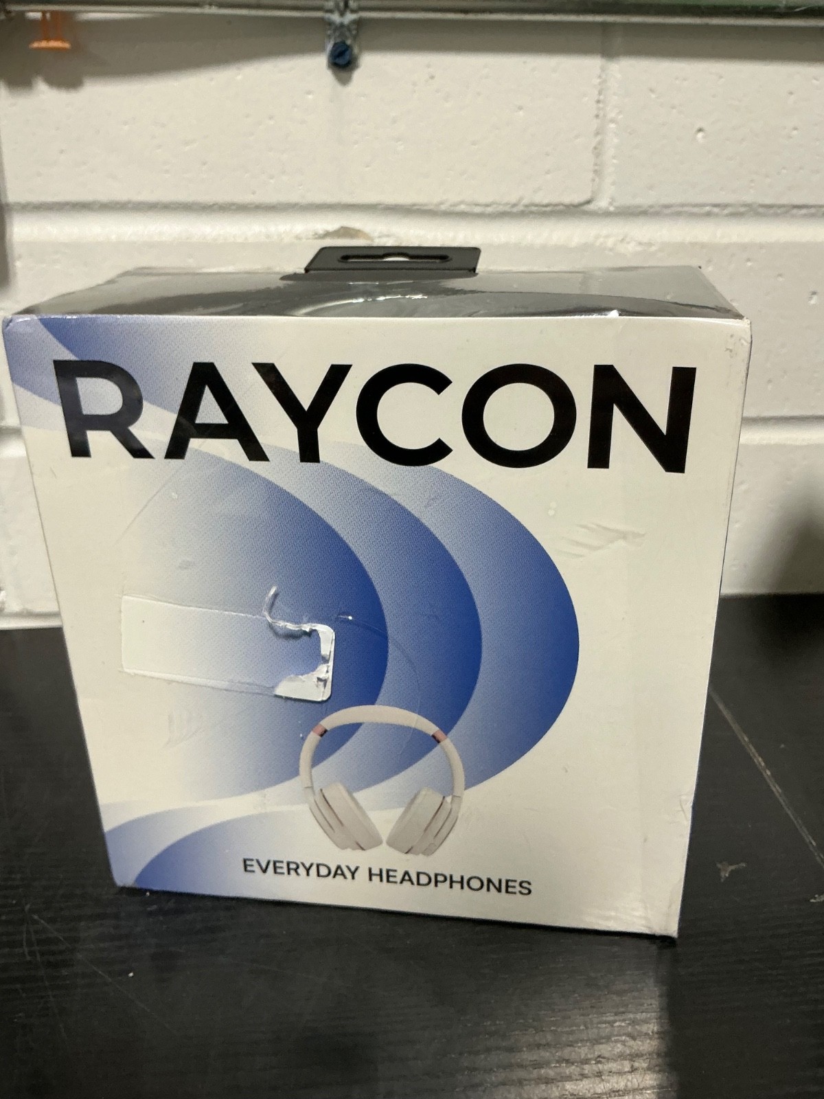 Raycon Everyday White Rose Gold Wireless Bluetooth Over The Ear Headphones