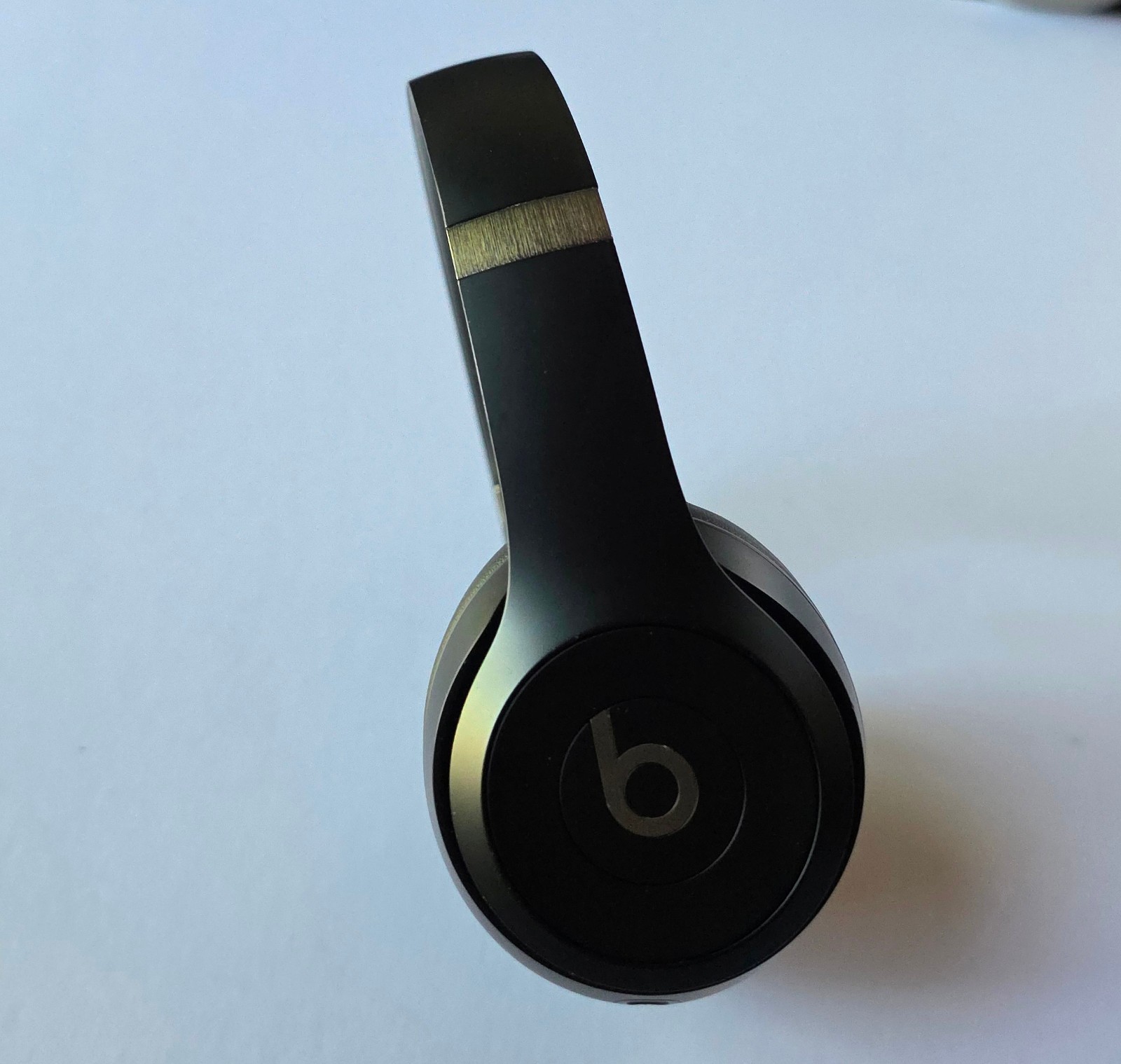 Unused Original Matte Black Beats Solo 4 Wireless Headphones MUW23LL/A in Bulk P