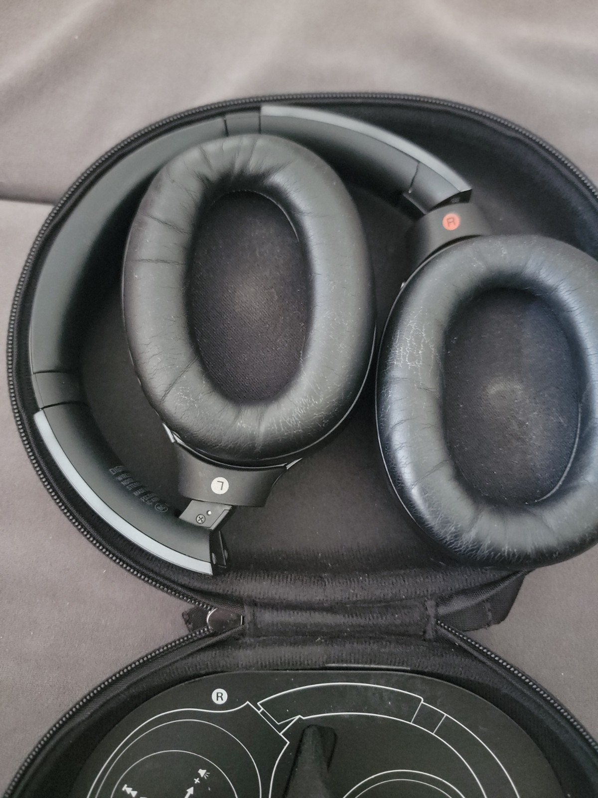 Sony MDR-1000X Wireless Noise Cancelling Stereo Headset Black