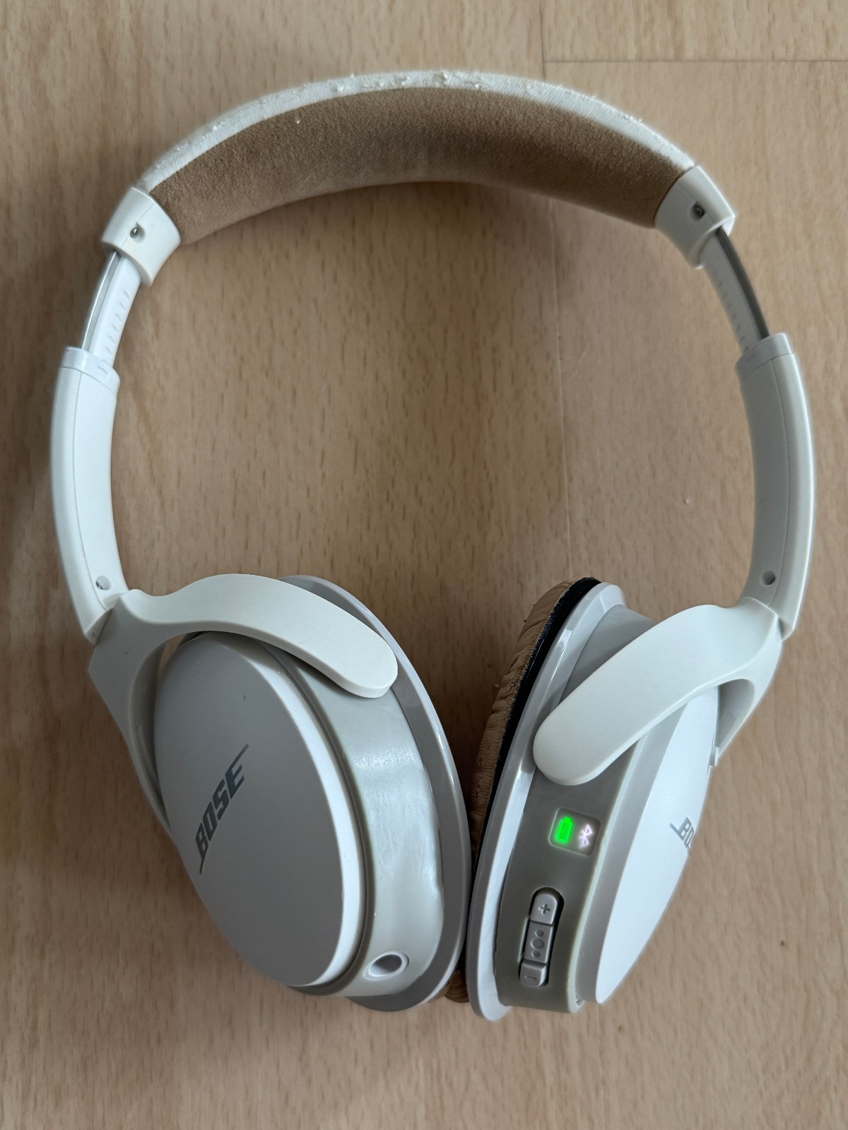 Bose SoundLink Around Ear II Wireless Headphones White in Case (Used & Working)