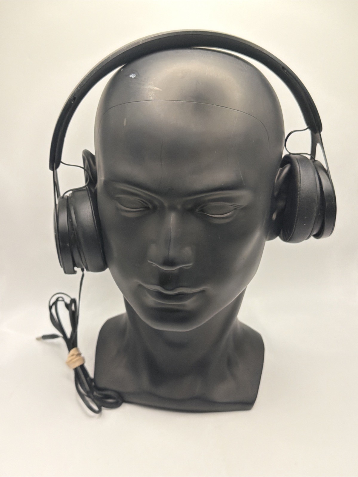 Beats EP Wired On-Ear Headphones Black With 3.5mm Jack & Adjustable Headband